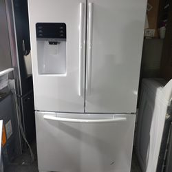 White Samsung 3door Refrigerator 
