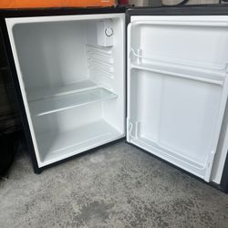 Mini-fridge