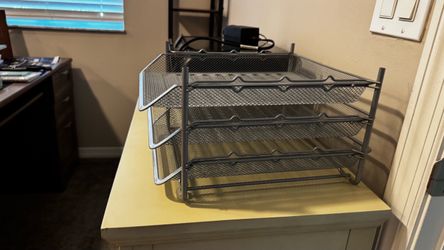 3-Tier Metal Mesh Desktop Paper Tray