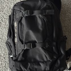 Dakine Mission 25 L backpack