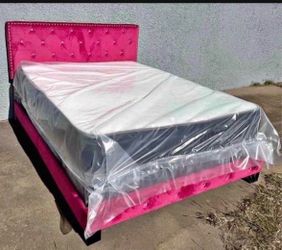 NEW QUEEN HOT PINK VELVET BED WITH MATTRESS AND FREE DELIVERY PAY ON ARRIVAL