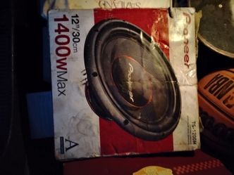 12-in subwoofer pioneer with a 12-in box