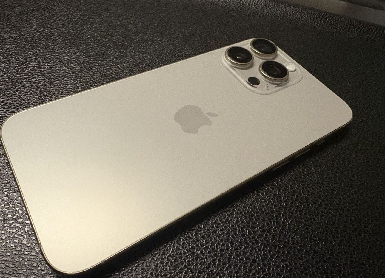 256 iPhone 15 Pro max