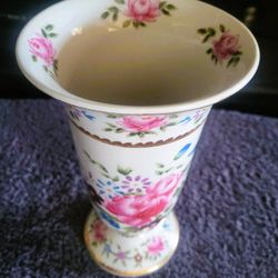Beautiful flowered vase - 9.5" Tall - It feels hand painted but I'm not sure-Selling for an estate