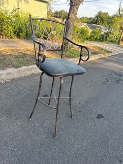 One bar stool