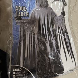 Costume