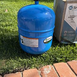 EXPANSION TANK AO Smith , new 5 gallon