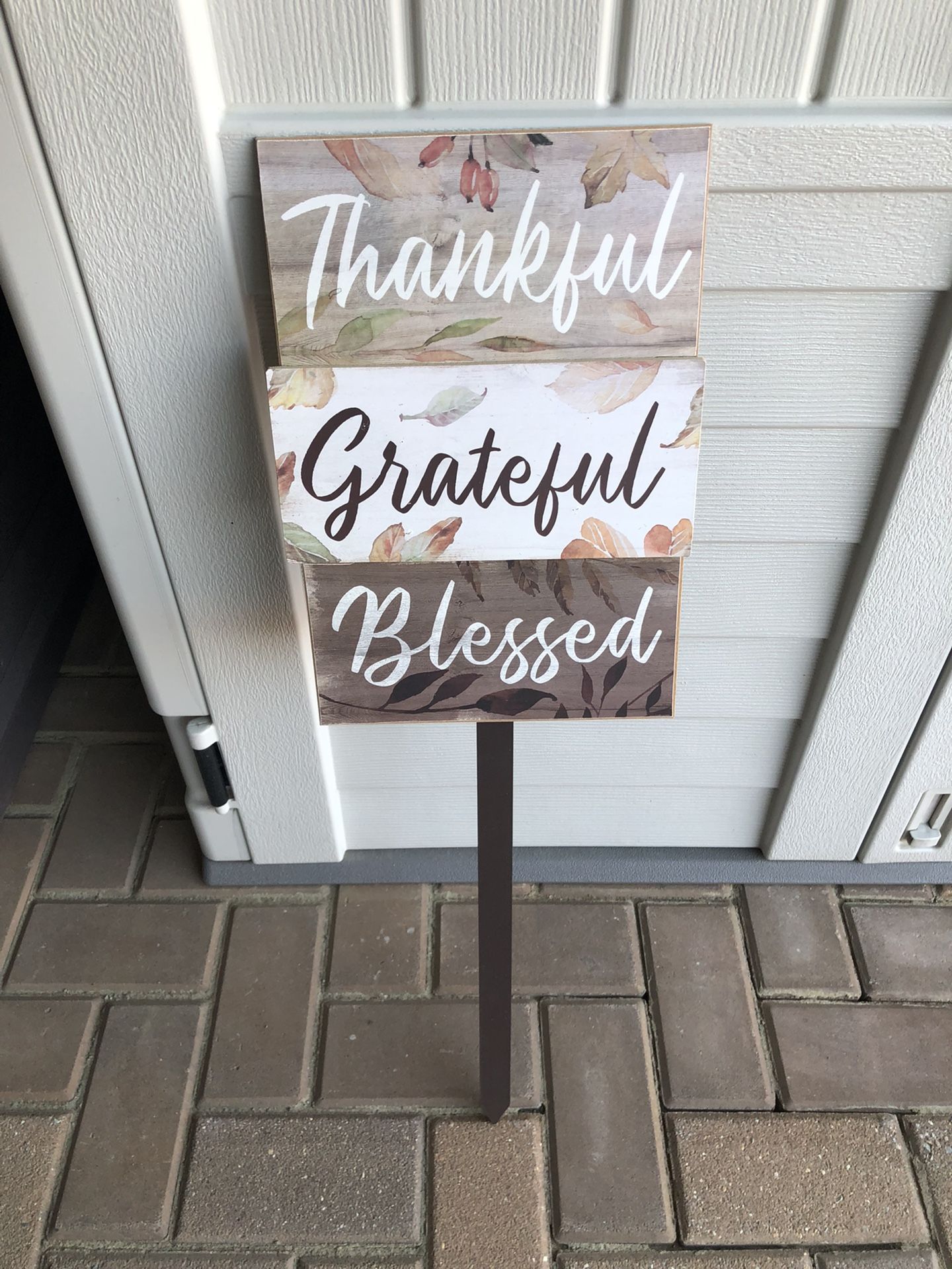 Home/ Yard Decor
