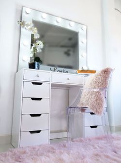 Brand New Glamorous Hollywood Makeup Vanity Desk With Drawers