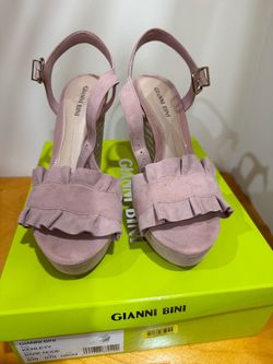 New Gianni Bini Kenleyy bare nude size 8 heels