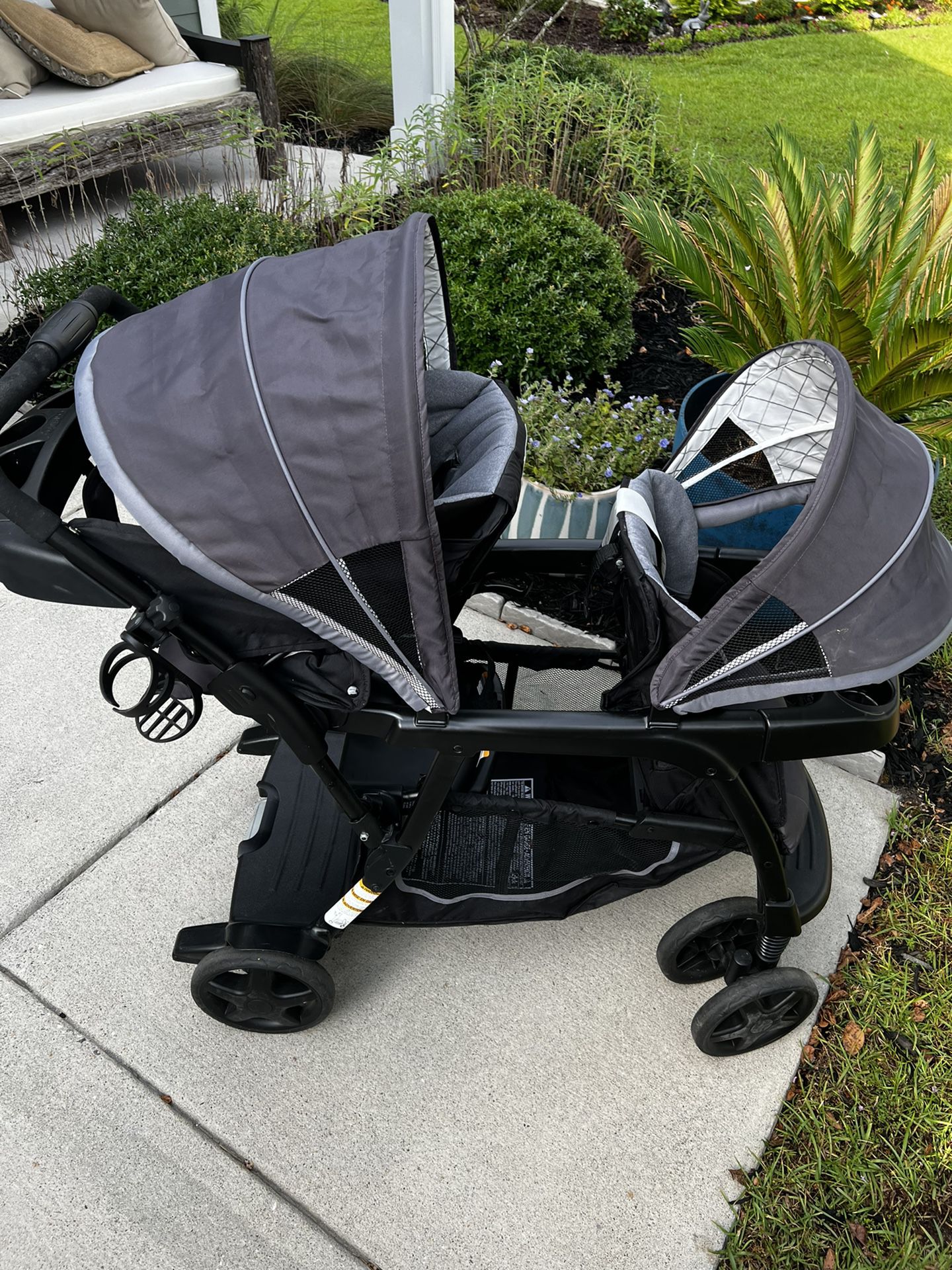 Graco Double Stroller - Great Condition 