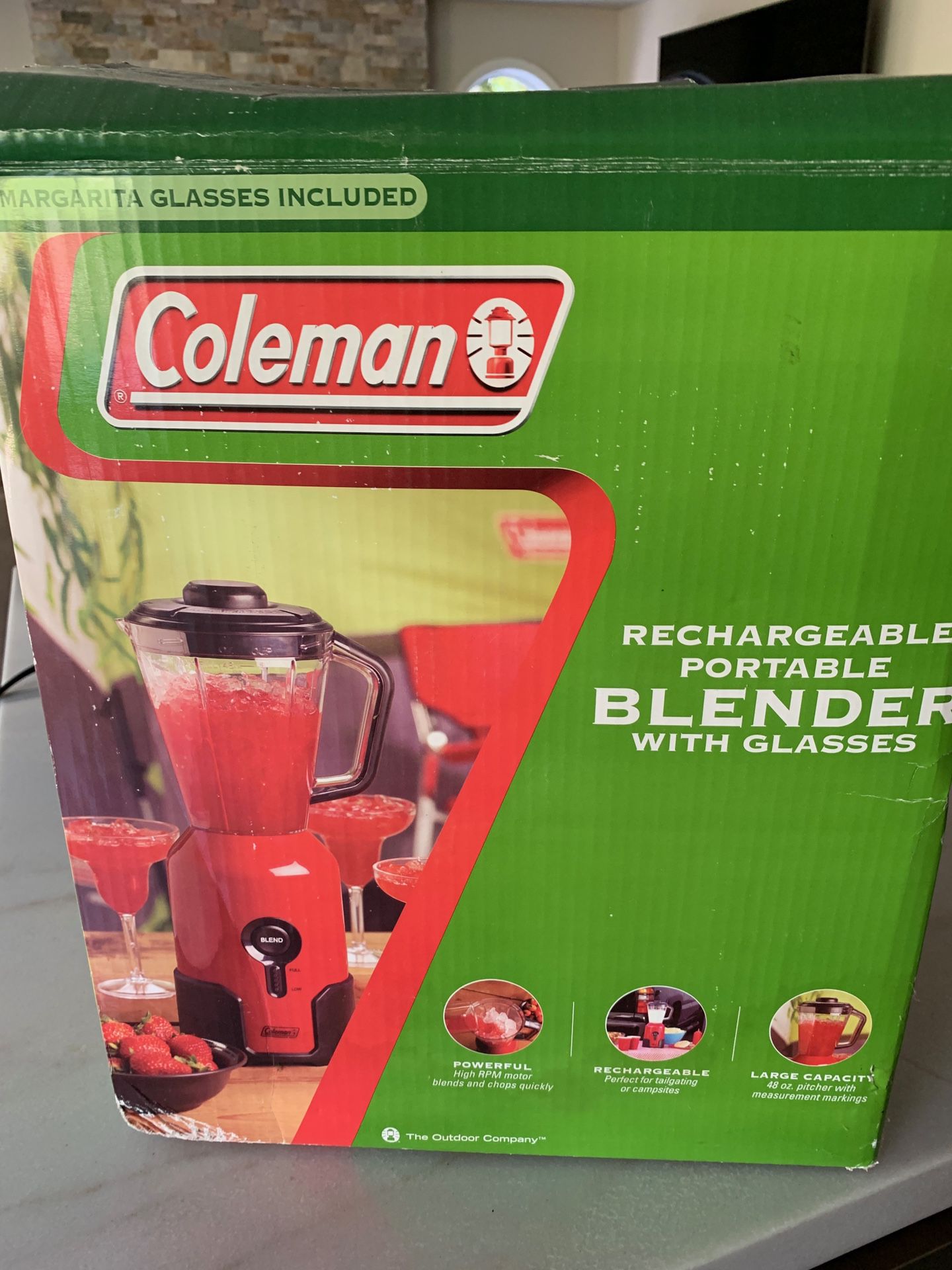 Brand new Coleman blender with glasses