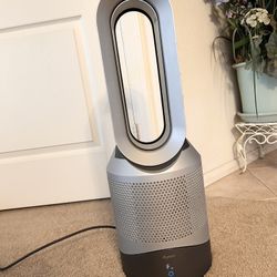 Dyson Pure Hot + Cool - Heater- Fan Hp01- HEPA Air Purifier W/ Remote.