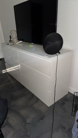 6 draw dresser