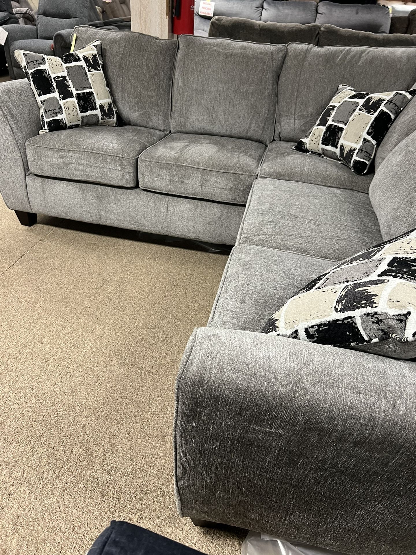 ON SALE SUPER NICE SECTIONAL NEW 