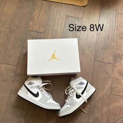 Lightly Used Jordan 1 Mid Light Smoke Grey Size 8W