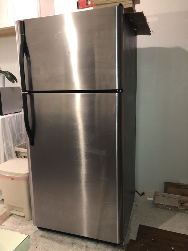 Kenmore stainless steel refrigerator for Sale in Seattle, WA OfferUp