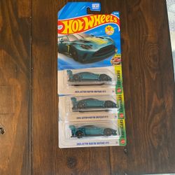 Austin Martin exotic green hot wheels