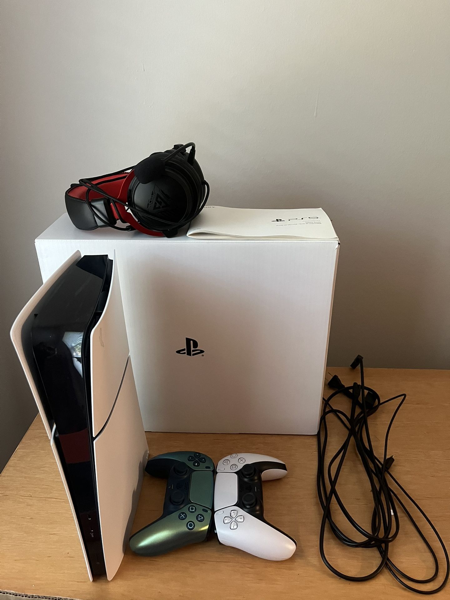 PS5 Gaming SetUp , 55 Inch Smart TV Gaming Chair