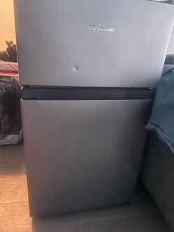 Hisense Mini Fridge