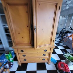 Like New Beige Cabinet. Great Condition