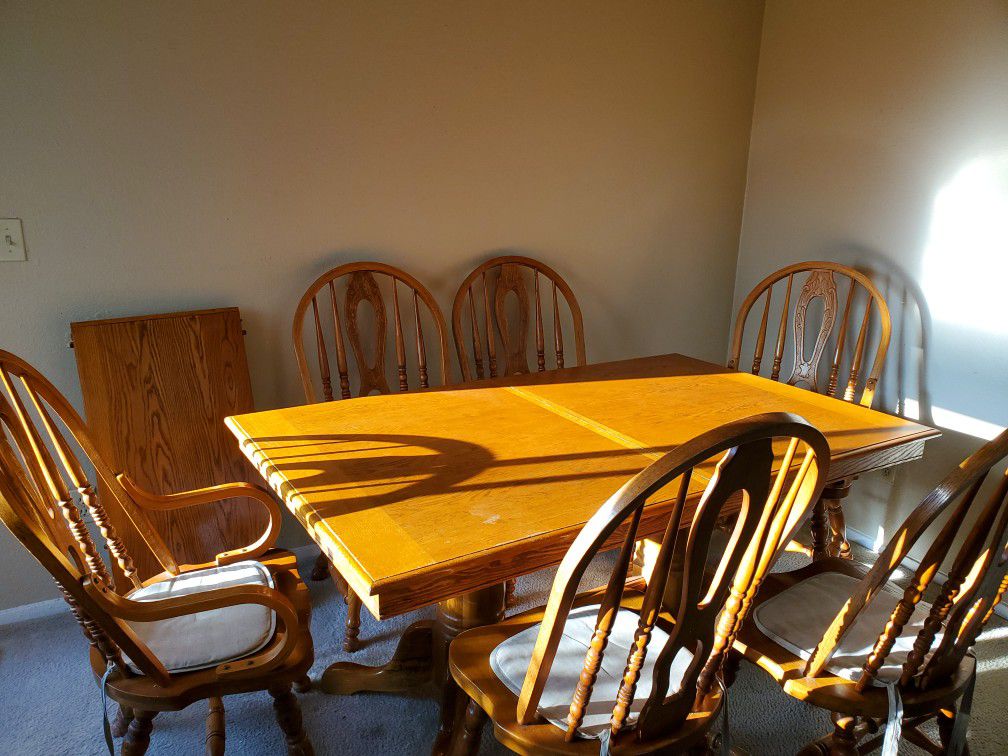 Kitchen table with leaf, 6 chairs