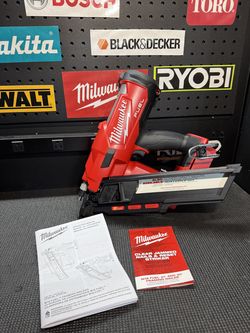 Milwaukee M18 FUEL 3-1/2 in. 18-Volt 30-Degree Lithium-Ion Brushless Cordless Framing Nailer (Tool-Only) brand new in box $350