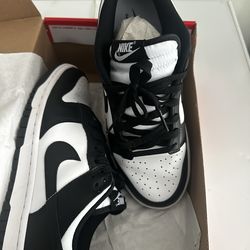 Nike Panda size 9 women