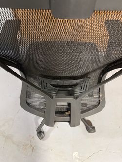 Desk chair
