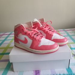 Air Jordan 1 Mid Women's Sneakers 