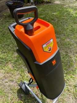 15 Amp Electric Wood Chipper Mulcher