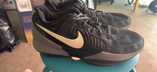 Nike Giannis Immortality 2 Basketball Shoes size 11