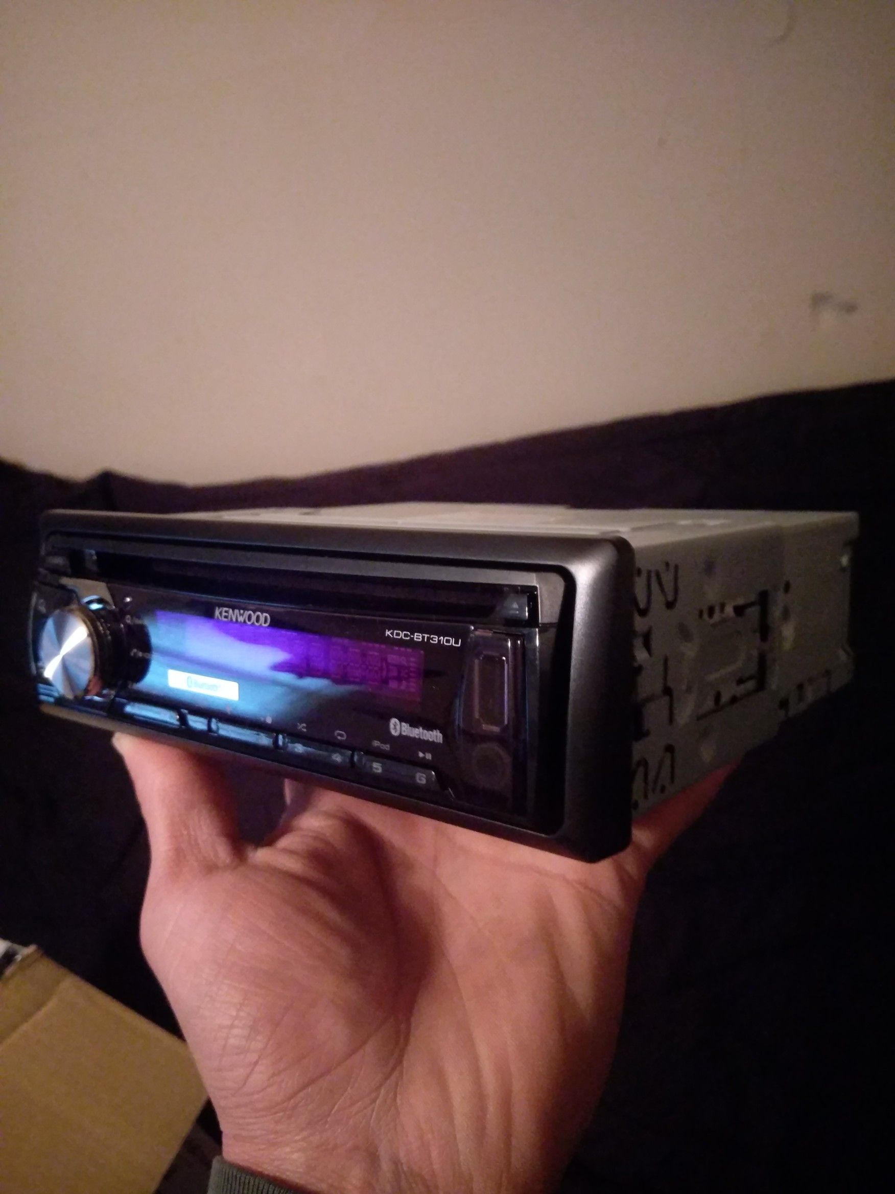 Kenwood KDC-BT310U CD reciever with USB interface