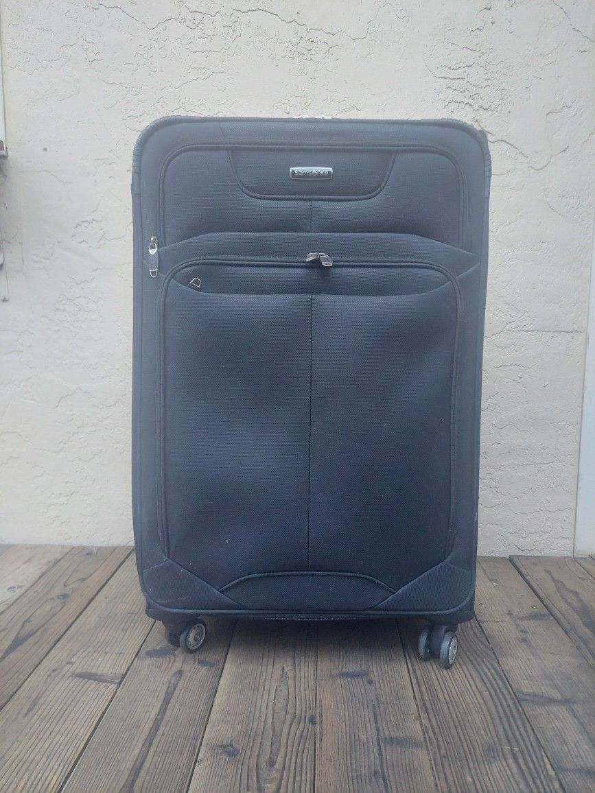 Samsonite Travel Checked In Luggage Suitcase 29"