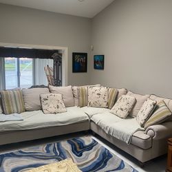 Paula Deen Home Linen Sectional Sofa – Excellent Condition