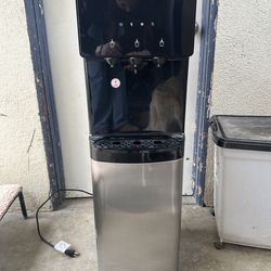Water dispenser