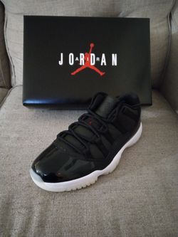 Jordan 11 Low 72-10