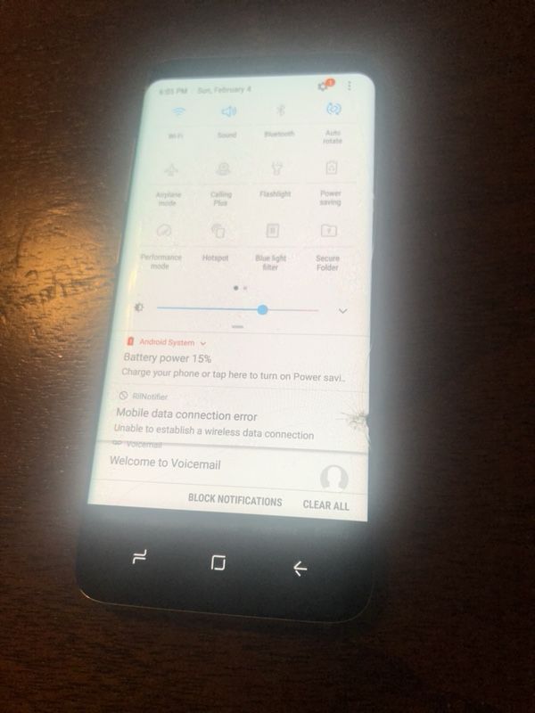 Sprint galaxy s8 cracked screen right side