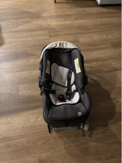 car seat for infant / toddler