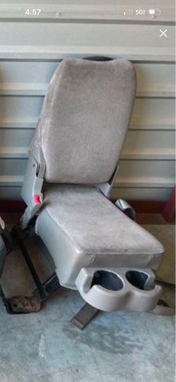 Chevy GMC Silverado Sierra Tahoe Yukon  jump seat