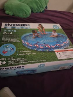 Kids inflatable pool
