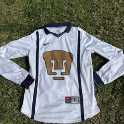Pumas UNAM Retro Amarte Duele Size L