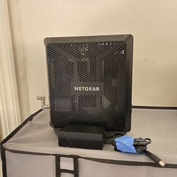 NETGEAR Nighthawk modem router combo C7000