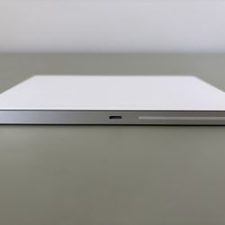 Apple Magic Trackpad (lightning)