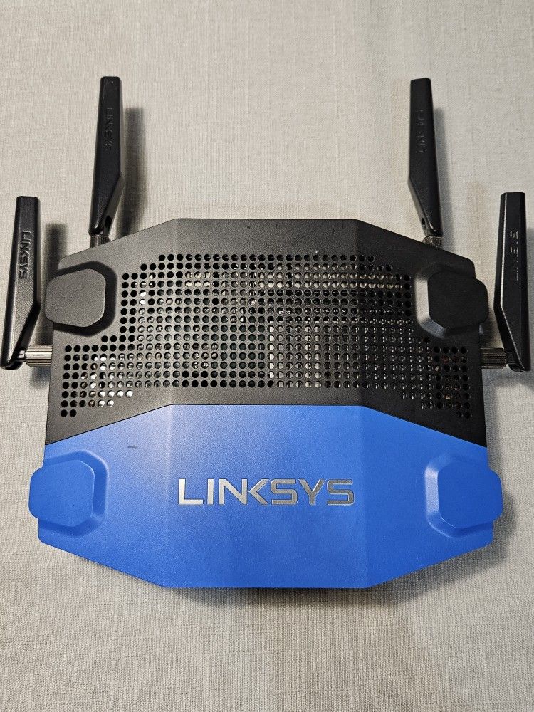 Linksys WRT1900AC 1300 Mbps 4 Port Dual-Band Wi-Fi Router (No AC Adapter)