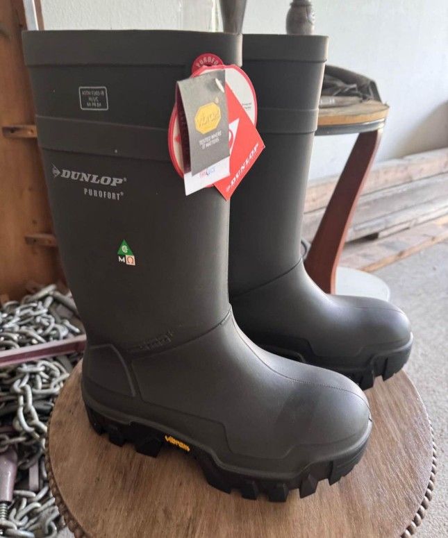 Supreme Embroidered Brim Crusher