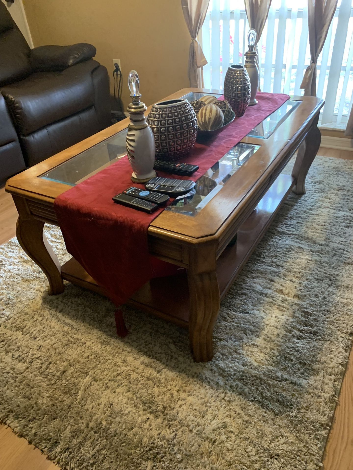 3 Piece Coffee and End Table