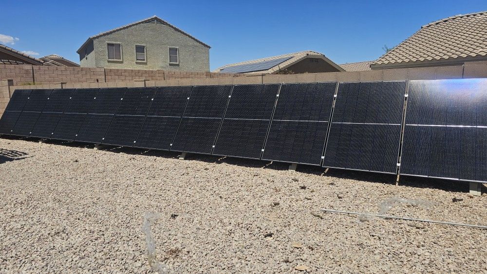 New Solar Panels 390 watt Canadian Solar. Local Pickup