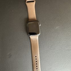 Apple Watch Series 4 