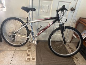 Specialized.    Hard Rook.   Sport